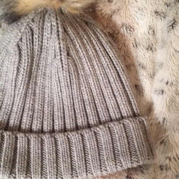 J. Crew Gray and Brown Ribbed Knit Hat with Pom-Pom - Picture 6 of 13